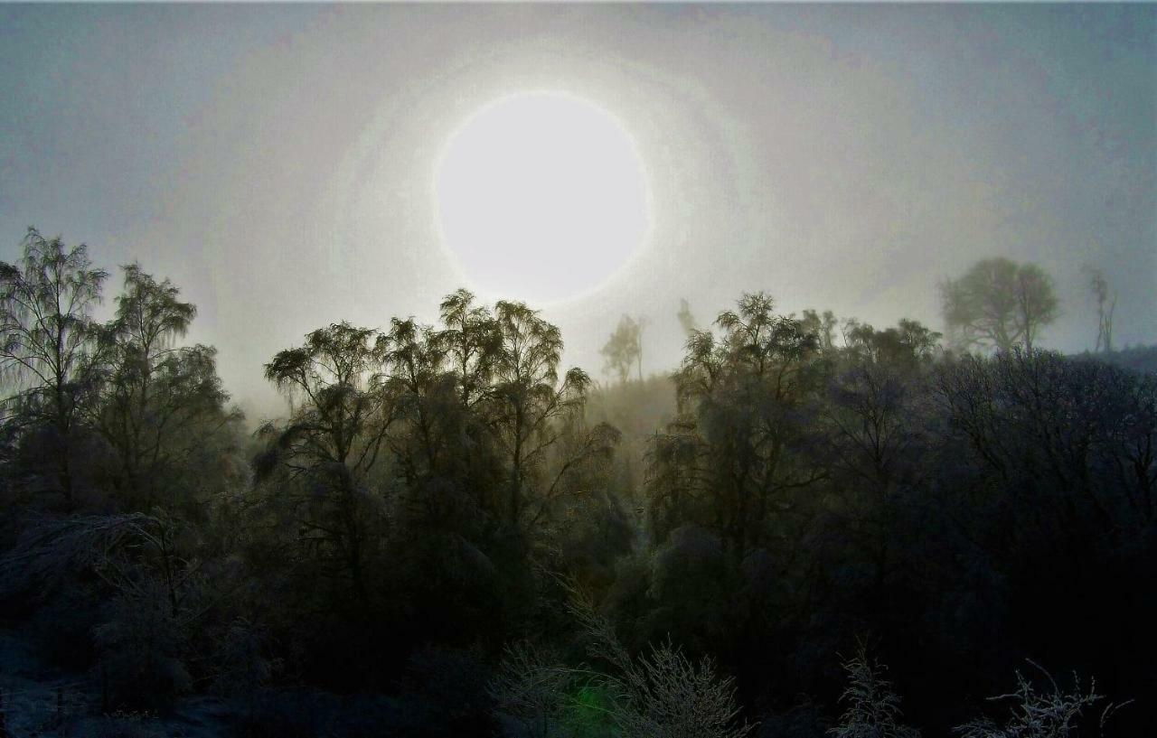 ホテル Sunrise House Inverfarigaig エクステリア 写真